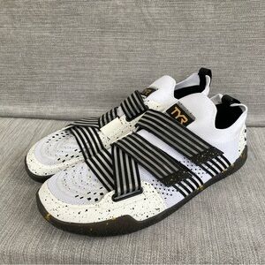 Men’s TYR barefoot training shoe